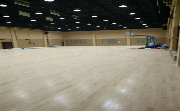 怎么保養(yǎng)？體育運(yùn)動(dòng)地板楓木