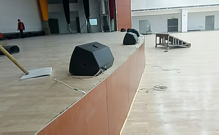 松木木地板籃球館怎么維修？
