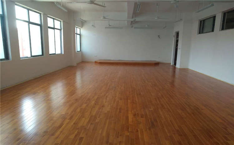 俄勒岡松運(yùn)動(dòng)籃球地板怎么保養(yǎng)？