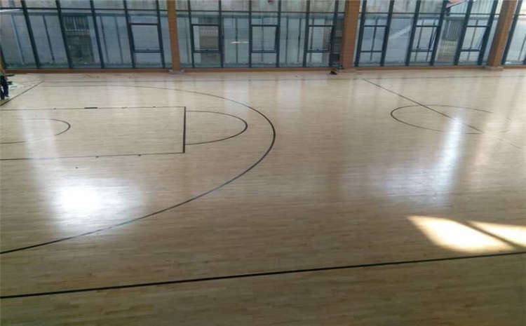 硬木企口體育館木地板廠家去哪找？