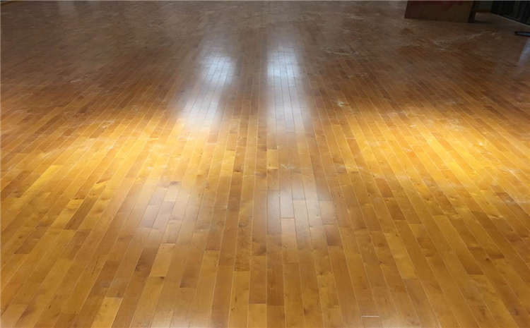 專業(yè)的舞臺運(yùn)動木地板市場價格表
