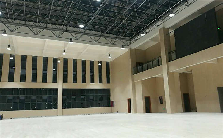 楓木籃球運(yùn)動地板怎么維修？