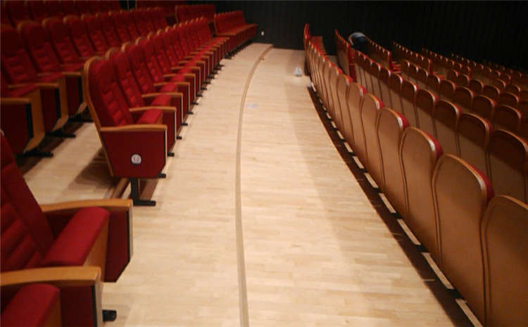 22厚風雨操場運動地板單層龍骨結(jié)構(gòu)