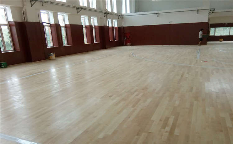 柞木舞臺(tái)運(yùn)動(dòng)木地板廠家去哪找？