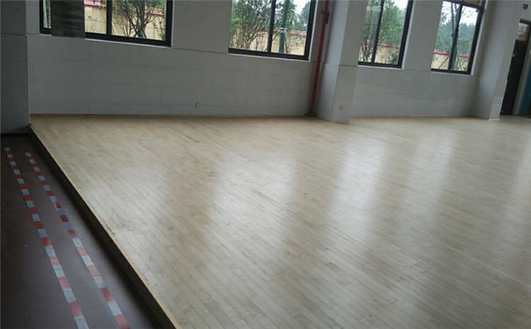 拼接板籃球場(chǎng)實(shí)木地板哪個(gè)品牌好？