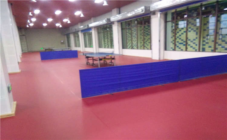 五角楓舞臺運(yùn)動木地板報(bào)價(jià)