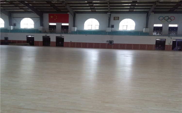 俄勒岡松體育運動地板一般多少錢？