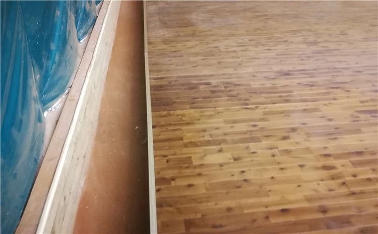 拼接板體育館實木地板一般多少錢？