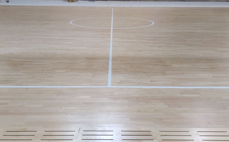 20厚風(fēng)雨操場地板一平米價(jià)格