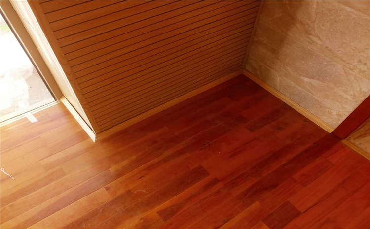 楓樺木籃球場(chǎng)地木地板每平米價(jià)格