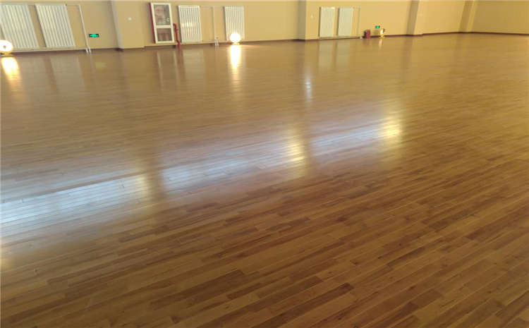 指接板籃球館木地板廠家哪家好？
