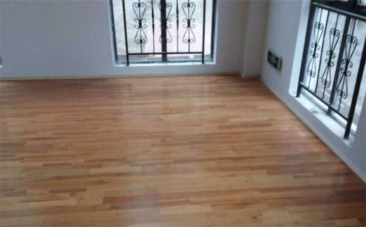 24厚風(fēng)雨操場(chǎng)運(yùn)動(dòng)地板生產(chǎn)廠**