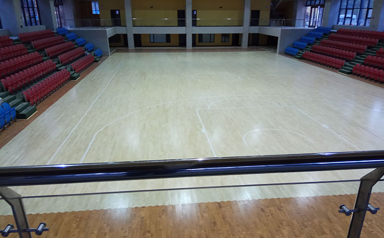 橡膠木舞臺(tái)運(yùn)動(dòng)木地板廠家去哪找？