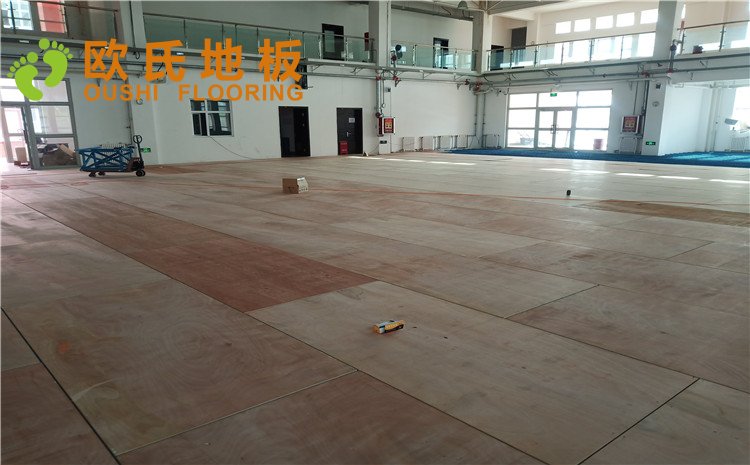 烏魯木齊市烏蘇市南區(qū)第二中學(xué)體育館木地板項(xiàng)目——?dú)W氏實(shí)木運(yùn)動(dòng)地板