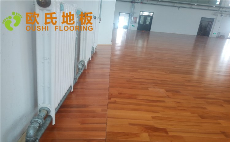 烏魯木齊市烏蘇市南區(qū)第二中學(xué)體育館木地板項(xiàng)目——?dú)W氏實(shí)木運(yùn)動(dòng)地板
